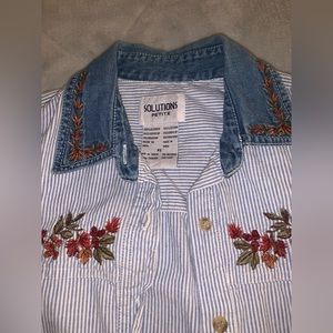 Solutions Petite vintage 90s Button Up Shirt